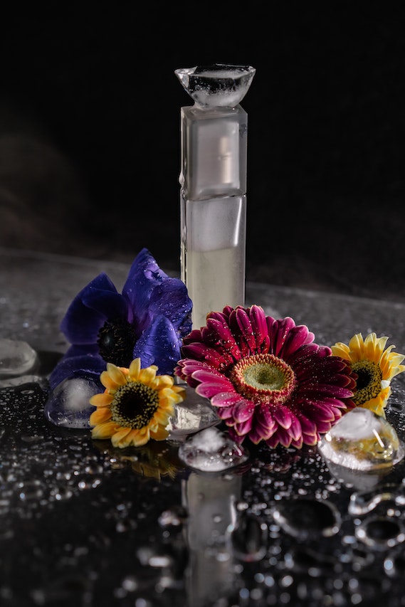 Why Choose the Perfume Box for this Valentine's Day?