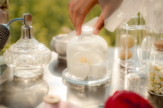 Why should you consider buying perfumes from the Perfume Box?